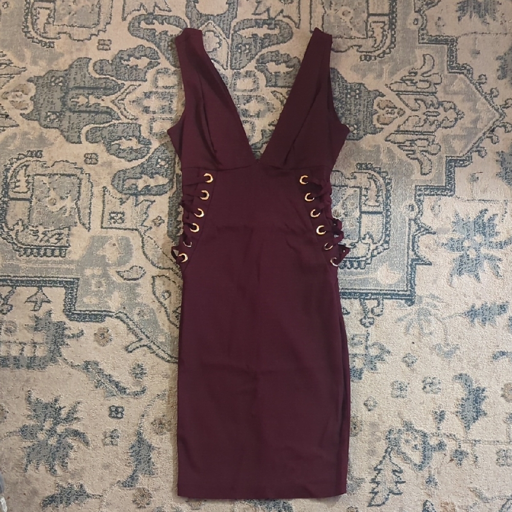 Elegant Burgundy Lace-Up Dress